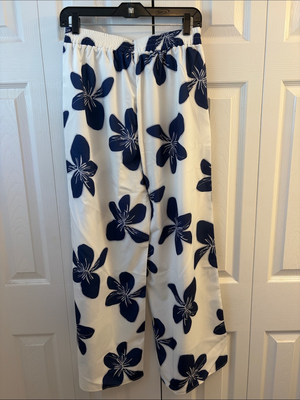 Wide-Leg Floral Print Pants in Navy and White, Hibiscus Flower